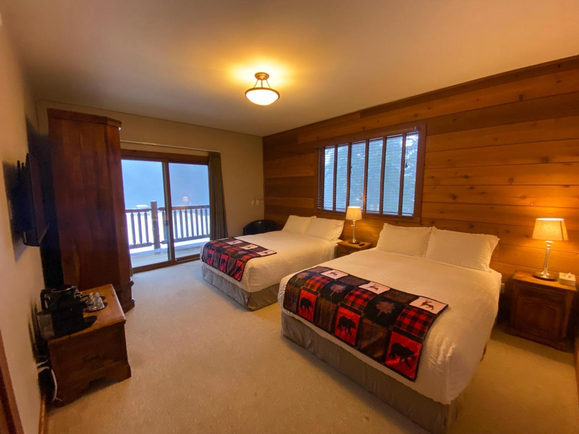 Winston Lodge Golden Extérieur photo