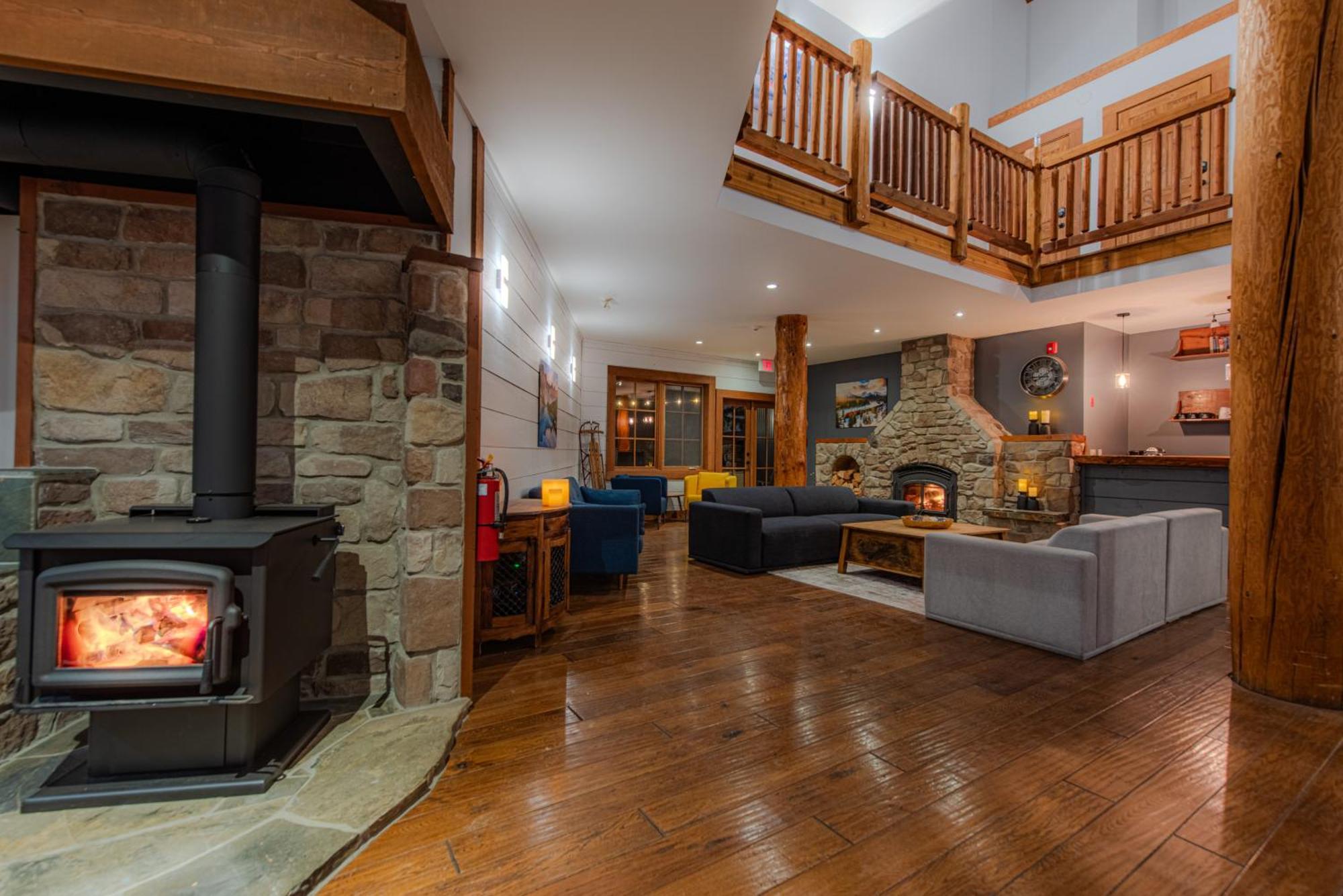 Winston Lodge Golden Extérieur photo