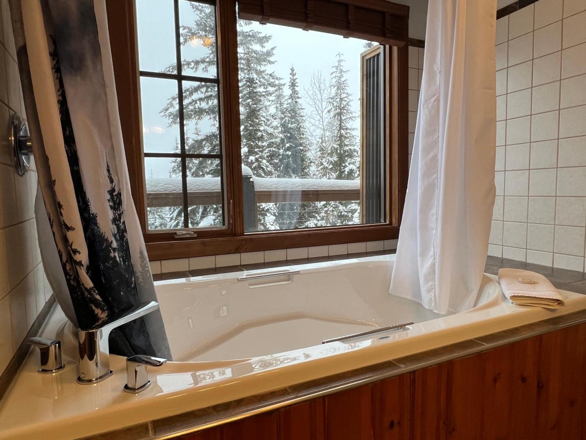 Winston Lodge Golden Extérieur photo