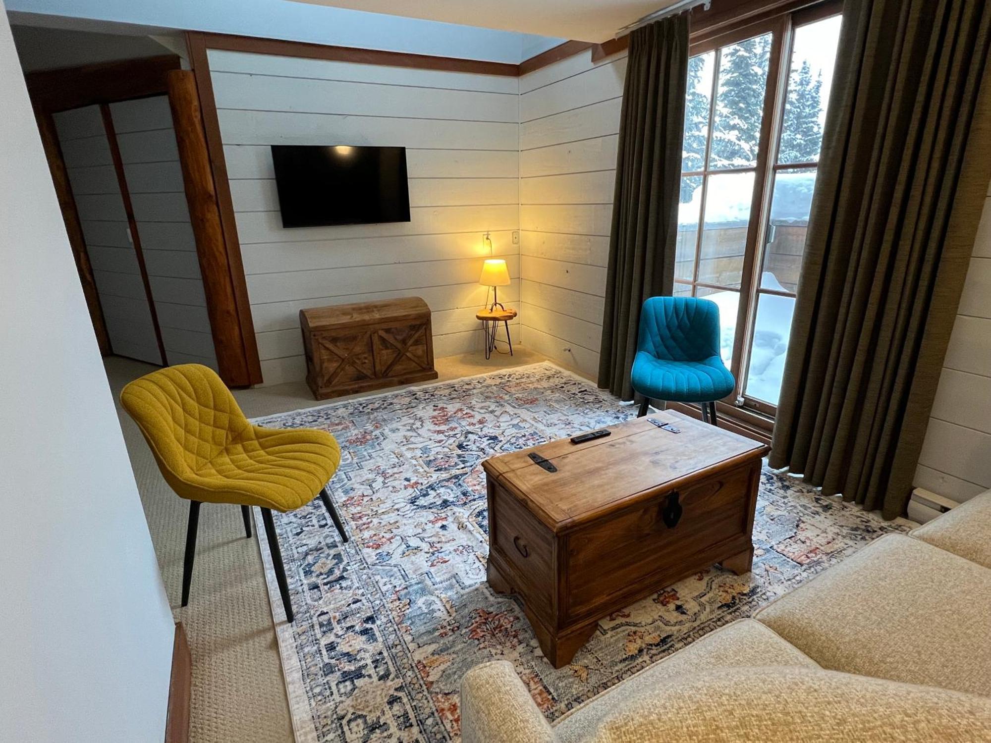 Winston Lodge Golden Extérieur photo