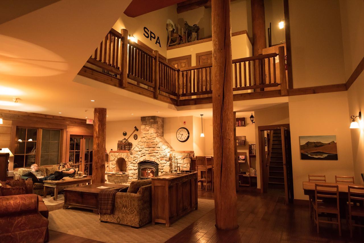 Winston Lodge Golden Extérieur photo