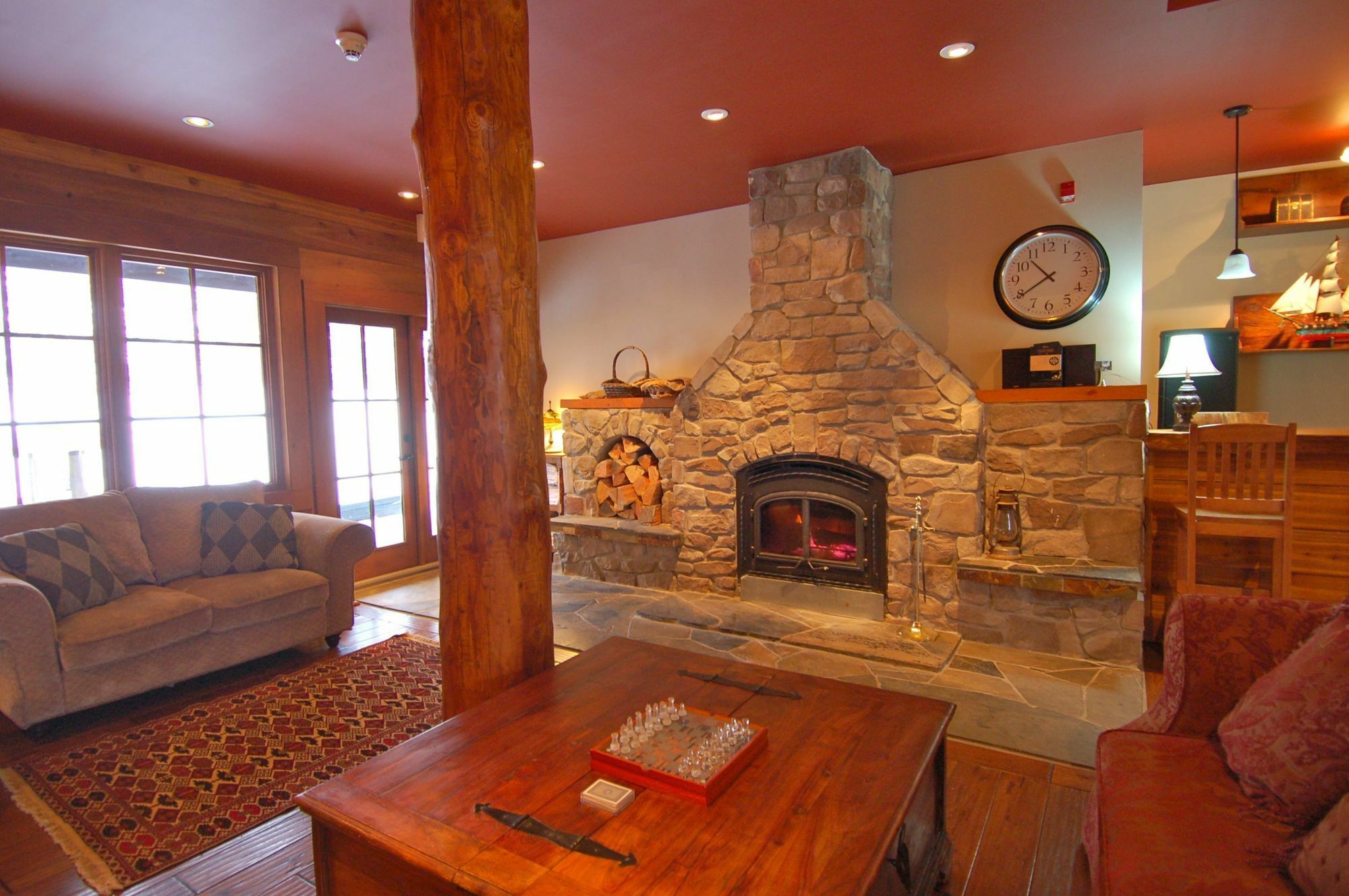 Winston Lodge Golden Extérieur photo